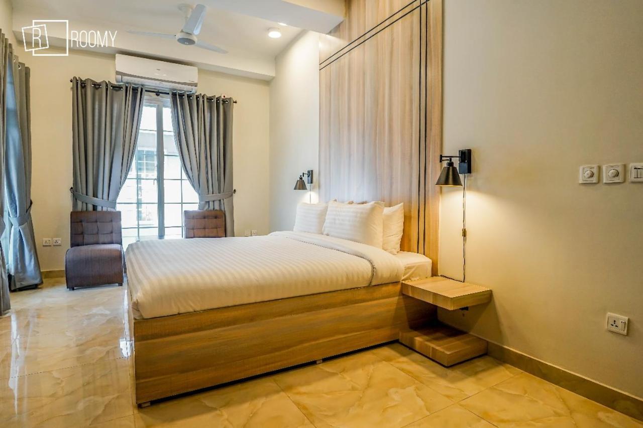 Roomy Crossroads Hotel, Πεσαβάρ Εξωτερικό φωτογραφία